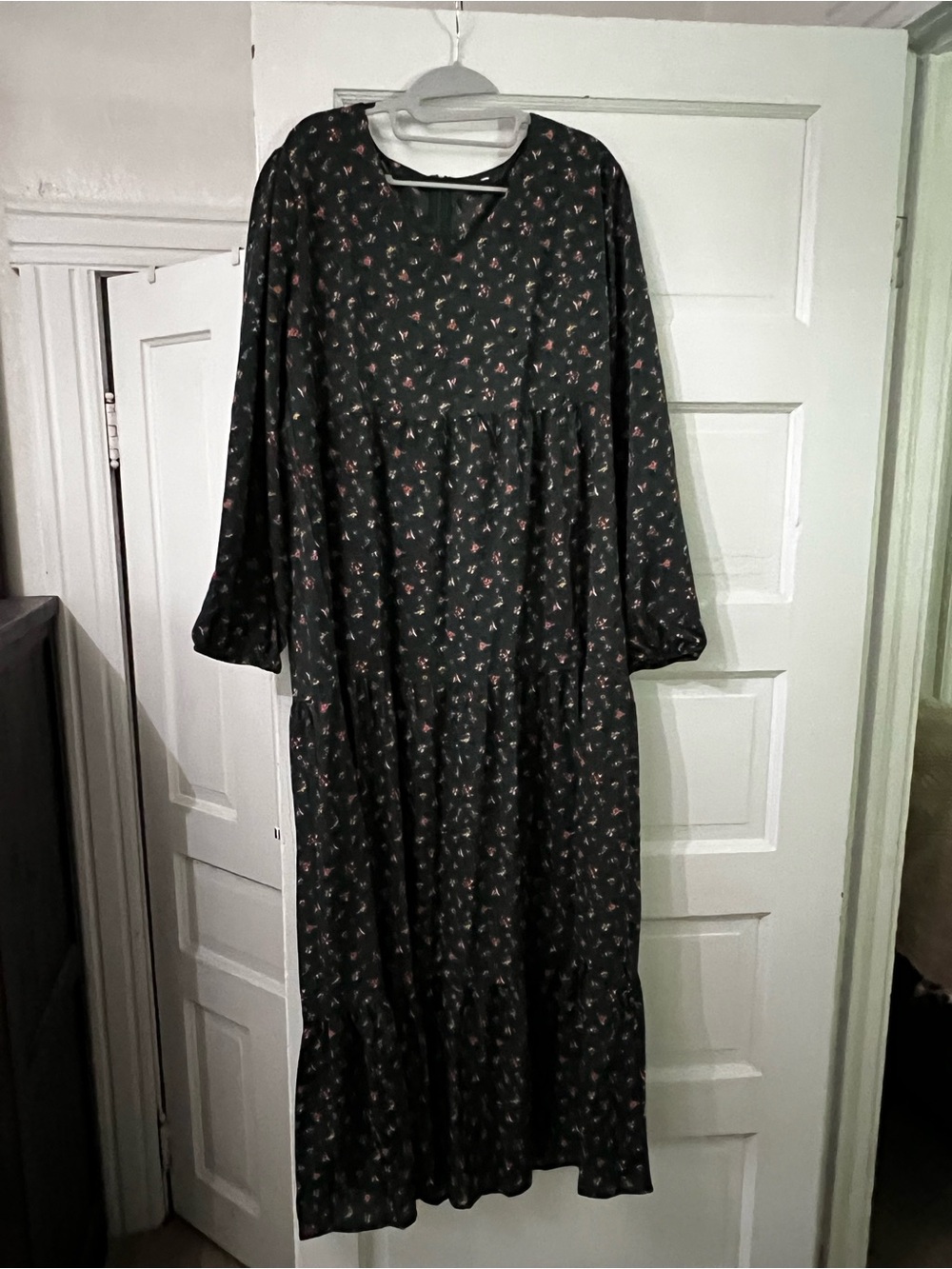 Women’s Dark Green Floral Maxi Dress - Picture 7 of 7